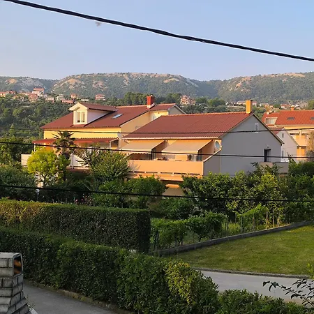 Haus Sabina * New Translation