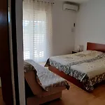 Haus Sabina Apartment