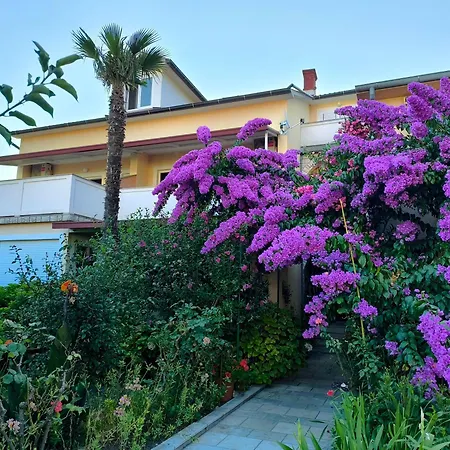 Apartment Haus Sabina