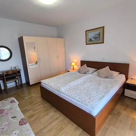 Haus Sabina Apartment