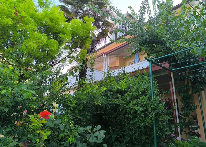 Apartment Haus Sabina Palit
